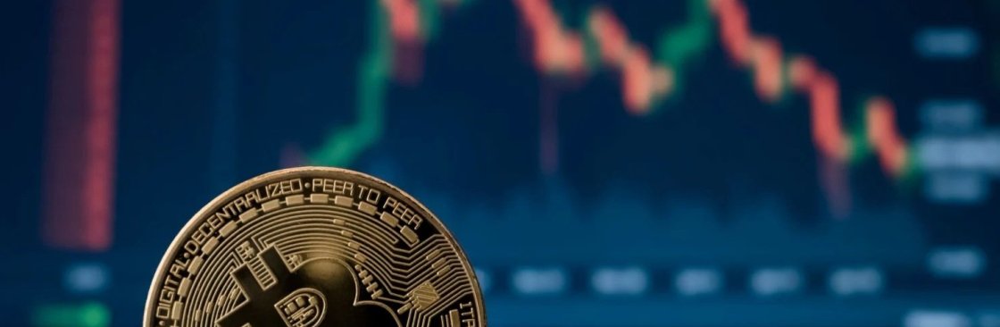 Crypto Analyst Cover Image